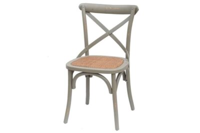 כסא אפור מעץ איקס